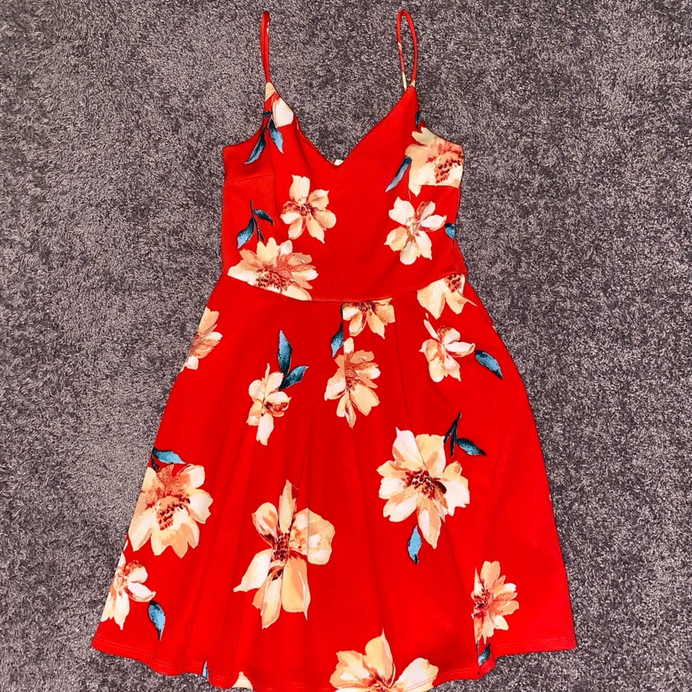 red floral dress!